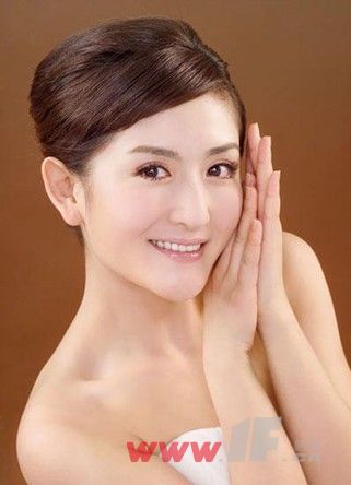 谢娜否认飞机撒泼 与张杰北京豪宅曝光 - 娱乐